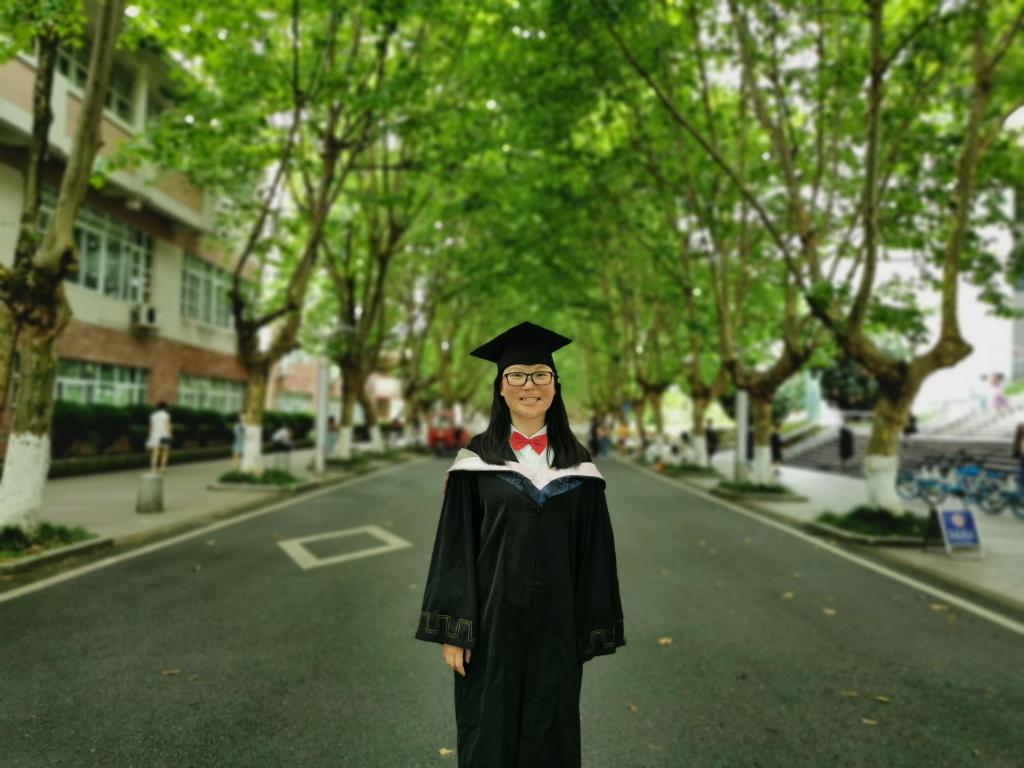 我校学子陈凤获评“2019 年度四川省最美女大学生”